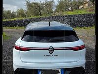 Käytetty Renault Megane E-Tech 161 kW (220 HP) 2023 Valkoinen Sedan