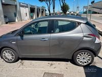 Usata Lancia Ypsilon 69 CV (50 kW) 2012 Grigio Utilitaria