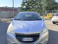 Usata Peugeot 208 Active 82 CV (60 kW) 2013 Grigio Utilitaria