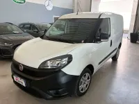 Usata Fiat Doblò Lounge 105 CV (77 kW) 2022 Bianco Monovolume