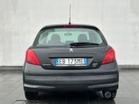 usata Peugeot 207 1.4 8V 75CV 5p. GPL Neopatentati