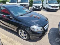 Usata Mercedes A180 109 CV (80 kW) 2015 Nero Utilitaria