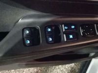 Usata Hyundai Kona 105 CV (77 kW) 2020 Bianco SUV