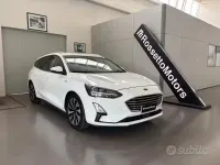 Usata Ford Focus ST-Line 120 CV (88 kW) 2020 Bianco Station wagon