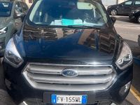 Usata Ford Kuga 120 CV (88 kW) 2019 Nero SUV