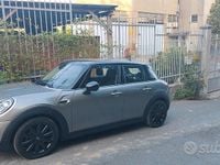 Usata Mini Cooper D 116 CV (85 kW) 2019 Grigio Utilitaria