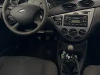 Usata Ford Focus Zetec 100 CV (73 kW) 2004 Nero Berlina