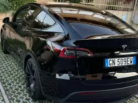 Usata Tesla Model Y Performance 155 kW (211 CV) 2023 Nero SUV