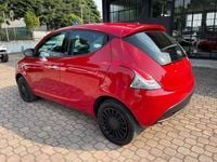 Usata Lancia Ypsilon Gold 69 CV (50 kW) 2021 Rosso Utilitaria