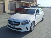 Usata Mercedes A180 109 CV (80 kW) 2017 Bianco Utilitaria