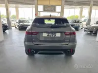 Usata Jaguar E-Pace R-Dynamic 179 CV (131 kW) 2019 Grigio scuro SUV