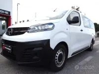 Usata Opel Vivaro-e Combi 150 CV (110 kW) 2021 Bianco Monovolume