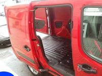 Usata Fiat Doblò Active 120 CV (88 kW) 2009 Rosso Monovolume