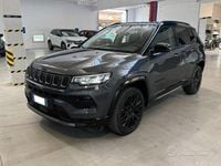 Usata Jeep Compass 240 CV (176 kW) 2023 Grigio metallizzato SUV