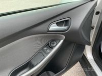 Usata Ford Focus 115 CV (84 kW) 2014 Grigio Station wagon