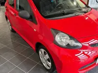 Usata Toyota Aygo 68 CV (50 kW) 2009 Rosso Utilitaria