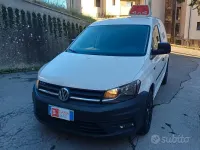 Usata VW Caddy 122 CV (89 kW) 2018 Bianco Monovolume