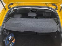 Usata Peugeot 208 Active 75 CV (55 kW) 2020 Giallo Utilitaria