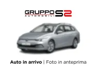 Usata VW Golf VIII Pro 150 CV (110 kW) 2022 Argento Station wagon