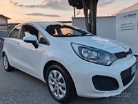 Usata Kia Rio EX 75 CV (55 kW) 2013 Bianco Berlina