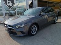 Usata Mercedes A180 116 CV (85 kW) 2019 Gray Berlina