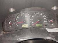Usado Ford Transit 116 CV (85 kW) 2004 Blanco Berlina