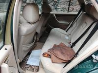 Usata Mercedes 250 2000 Verde Berlina