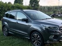 Usata Ford Kuga 120 CV (88 kW) 2019 Blu SUV