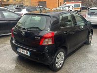 Usata Toyota Yaris Sol 89 CV (65 kW) 2006 Nero Berlina