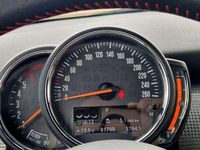 Usata Mini Cooper D 111 CV (81 kW) 2018 Rosso Utilitaria