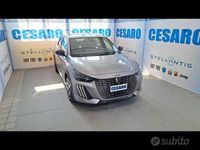 Usata Peugeot 208 GT 101 CV (74 kW) 2024 Grigio artense Utilitaria