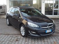 Usata Opel Astra Cosmo 110 CV (80 kW) 2013 Nero Station wagon