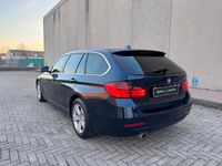 Usata BMW 320 Sport Line 184 CV (135 kW) 2013 Blu Station wagon
