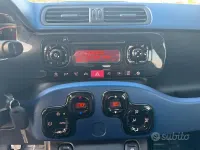 Usata Fiat Panda Lounge 75 CV (55 kW) 2012 Blu Utilitaria