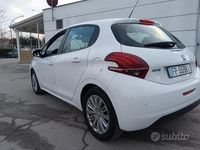 Usata Peugeot 208 2018 Bianco Utilitaria