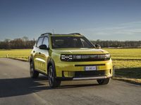Nuova Fiat Grande Panda La Prima 101 CV (74 kW) 2025 Giallo pastello Utilitaria
