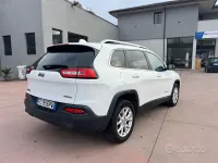 Usata Jeep Cherokee Limited 140 CV (102 kW) 2016 Bianco SUV