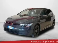 Usata VW Golf VIII Life 116 CV (85 kW) 2022 Grigio Berlina