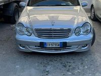 Usata Mercedes C200 Elegance 122 CV (89 kW) 2006 Berlina