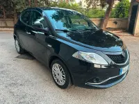 Usata Lancia Ypsilon Gold 69 CV (50 kW) 2017 Nero Utilitaria