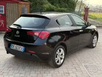 Gebraucht Alfa Romeo Giulietta 105 PS (77 kW) 2013 Schwarz Kleinwagen