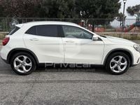Usata Mercedes GLA200 136 CV (100 kW) 2017 Bianco SUV
