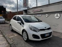 Usata Kia Rio EX 75 CV (55 kW) 2013 Bianco Berlina