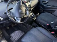 Usata Lancia Ypsilon Gold 69 CV (50 kW) 2016 Utilitaria