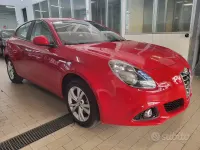 Usata Alfa Romeo Giulietta Progression 105 CV (77 kW) 2016 Rosso Utilitaria