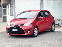 Second-hand Toyota Yaris 69 CP (50 kW) 2015 Roșu Hatchback