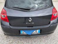 Usata Renault Clio II LE 75 CV (55 kW) 2008 Berlina