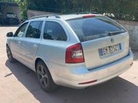 Usata Skoda Octavia 105 CV (77 kW) 2012 Blu/azzurro Station wagon