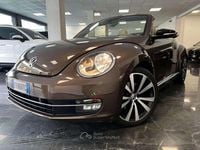 Usata VW Beetle Cabriolet Sport 160 CV (117 kW) 2014 Marrone Cabrio