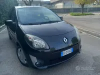 Usata Renault Twingo Dynamique 75 CV (55 kW) 2010 Nero Utilitaria